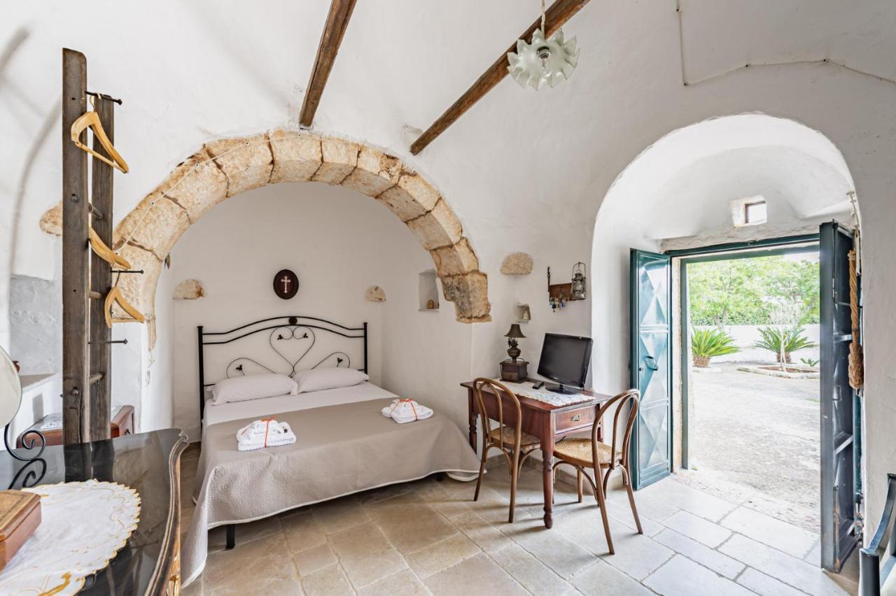 Trullo Saraceno By Rentbeat Villa ออสตูนี ภายนอก รูปภาพ