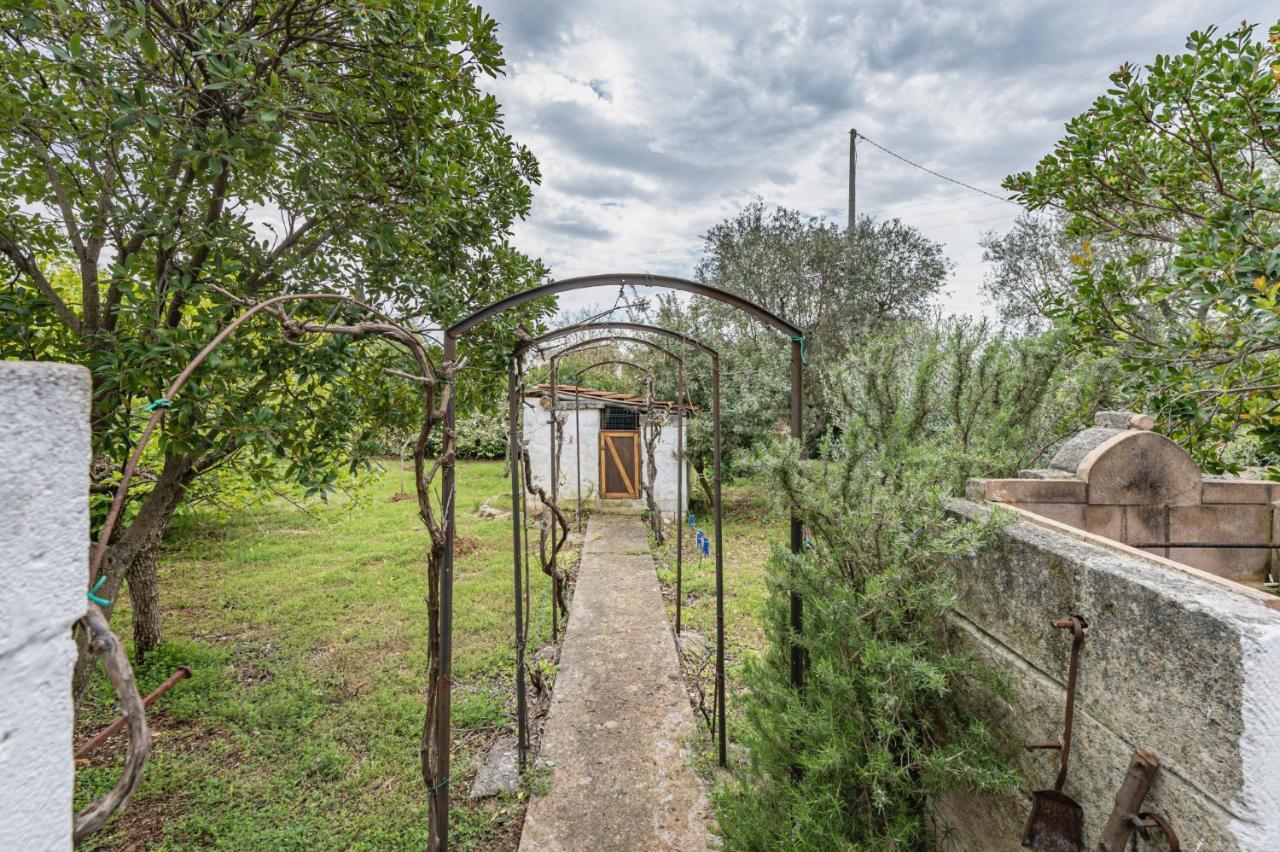 Trullo Saraceno By Rentbeat Villa ออสตูนี ภายนอก รูปภาพ